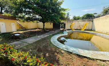 Jardín Para Eventos en Venta en Veracruz con Alberca Loc. Tierra Colorada Ver.