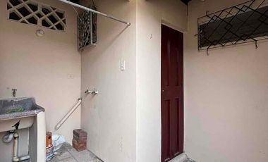 Se Alquila Casa de 4 Dormitorios con Uso de Suelo Comercial en Miraflores