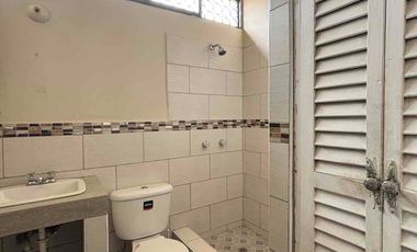 Se Alquila Casa de 4 Dormitorios con Uso de Suelo Comercial en Miraflores