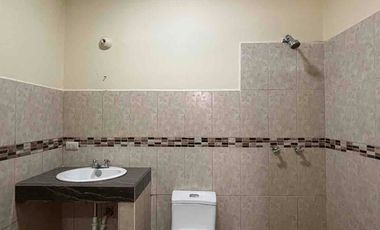 Se Alquila Casa de 4 Dormitorios con Uso de Suelo Comercial en Miraflores