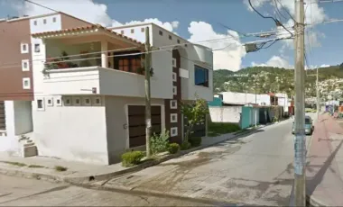 CASA EN VENTA DE REMATE BANCARIO EN FRACC. BOSQUES DEL PEDREGAL, SAN CRISTOBAL DE LAS CASAS, CHIAPAS.