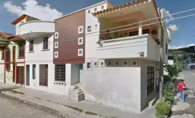 CASA EN VENTA DE REMATE BANCARIO EN FRACC. BOSQUES DEL PEDREGAL, SAN CRISTOBAL DE LAS CASAS, CHIAPAS.