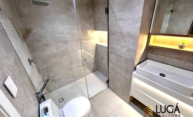 Departamento de lujo frente al mar en renta, 3 dormitorios amoblado, sector Barbasquillo, cerca a La Quadra Manta