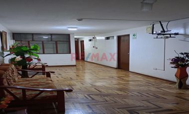 Vendo Casa 4 Pisos Zona Altamente Comercial - San Juan De Lurigancho