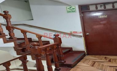 Vendo Casa 4 Pisos Zona Altamente Comercial - San Juan De Lurigancho