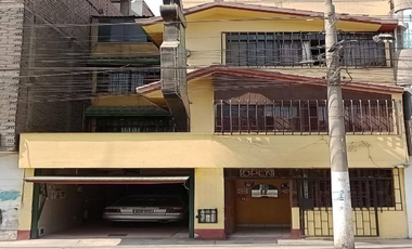 Vendo Casa 4 Pisos Zona Altamente Comercial - San Juan De Lurigancho