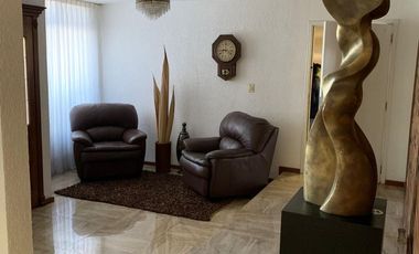 CASA EN VENTA, COLONIA JARDIN, SAN LUIS POTOSI, A UNOS PASOS DE PLAZA TANGAMANGA