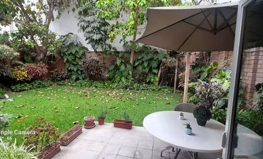 Linda casa, 312 m2, ideal vivienda o Proyecto, 4 dorms, 3 baños, 2 estac.