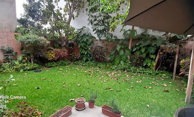 Linda casa, 312 m2, ideal vivienda o Proyecto, 4 dorms, 3 baños, 2 estac.