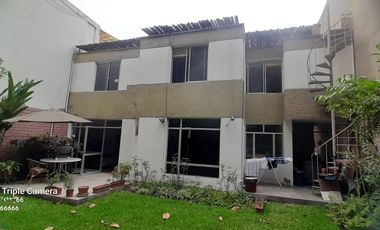 Linda casa, 312 m2, ideal vivienda o Proyecto, 4 dorms, 3 baños, 2 estac.
