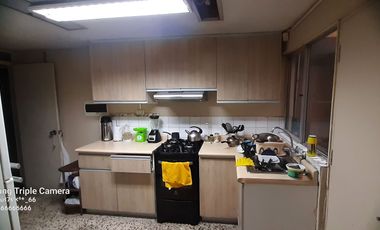 Linda casa, 312 m2, ideal vivienda o Proyecto, 4 dorms, 3 baños, 2 estac.