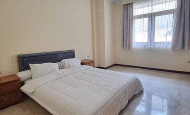 For Rent Townhouse, 4 Bedrooms - at Menteng, Central Jakarta