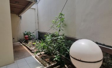 For Rent Townhouse, 4 Bedrooms - at Menteng, Central Jakarta