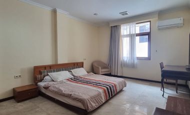 For Rent Townhouse, 4 Bedrooms - at Menteng, Central Jakarta