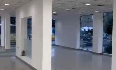 ALQUILER DE AMPLIO LOCAL COMERCIAL EN AV. SUCRE- PUEBLO LIBRE