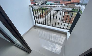 For Sale 2-Storey House in Pocis Tangerang on the Side of the Highway