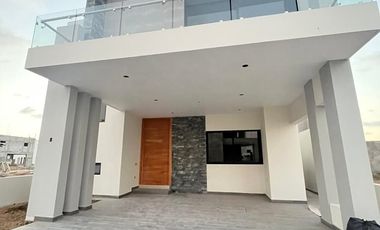 ESPECTACULAR CASA EN VENTA EN MAZATLAN SECTOR CERRITOS (MARALTO RESIDENCIAL) 4 RECAMARAS, A SOLO 200 MTS DEL MAR, PRIVADA CON ALBERCA