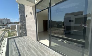 ESPECTACULAR CASA EN VENTA EN MAZATLAN SECTOR CERRITOS (MARALTO RESIDENCIAL) 4 RECAMARAS, A SOLO 200 MTS DEL MAR, PRIVADA CON ALBERCA
