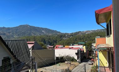 3 Bedroom house in Baguio with mountain view