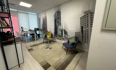 Oficina en Arriendo con Estacionamiento