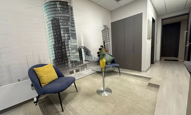 Oficina en Arriendo con Estacionamiento