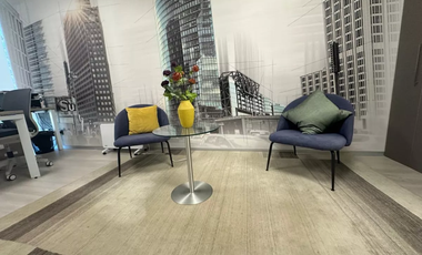 Oficina en Arriendo con Estacionamiento