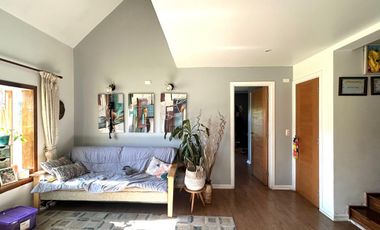 Se vende hermosa casa en sector Cabo Blanco,1230 mts2 aprox. Rol .