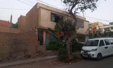 Vendo Casa Como Terreno En Ate De 347M2