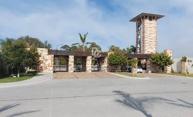 SE VENDE TERRENO EN CASTELA RESIDENCIAL