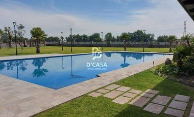 SE VENDE TERRENO EN CASTELA RESIDENCIAL