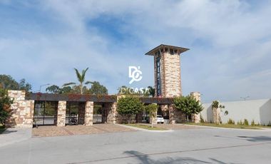 SE VENDE TERRENO EN CASTELA RESIDENCIAL