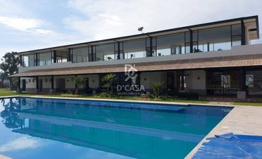 SE VENDE TERRENO EN CASTELA RESIDENCIAL