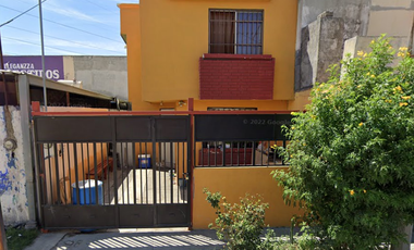 VENTA HERMOSA CASA EN JARDINES DEL MEZQUITAL