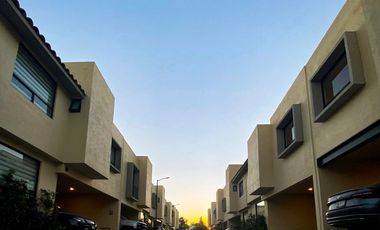 CASA EN VENTA FRACC. PASEOS DEL FRESNO