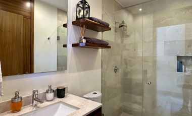 Coto Zanthe 3 Rec + cuarto de servicio, frente a Casa Club