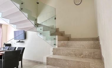 Coto Zanthe 3 Rec + cuarto de servicio, frente a Casa Club
