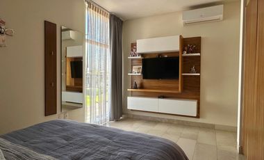 Coto Zanthe 3 Rec + cuarto de servicio, frente a Casa Club