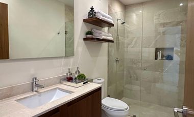 Coto Zanthe 3 Rec + cuarto de servicio, frente a Casa Club