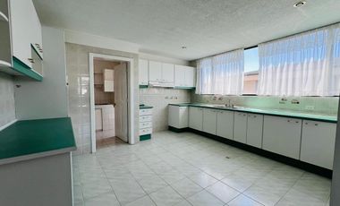 Departamento en Renta, Urbanización Las Bromelias