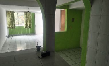 Casa 3 Rec.+1 Depto . de 2 Rec.