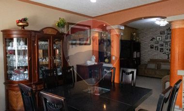 CASA EN VENTA LA FLORIDA CALLE MANUELA CAÑIZARES