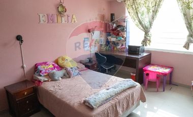 CASA EN VENTA LA FLORIDA CALLE MANUELA CAÑIZARES