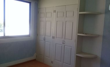 Amplia y funcional casa en renta con excelente ubicación, 3 habitaciones, 3.5 baños, jardín