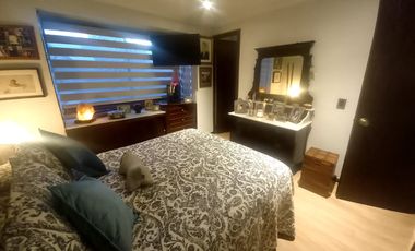 Se vende casa en comuna de La Reina en pasaje cerrado a pasos del registro civil y hospital militar.
