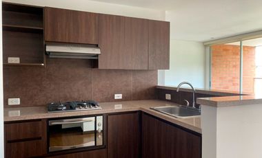 46538 Apartamento en arriendo en el sector Loma del Esmeraldal