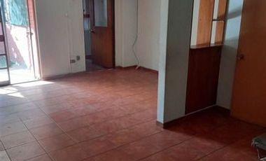 Se vende casa / comuna La Florida/ pasaje/dos pisos/rebajada