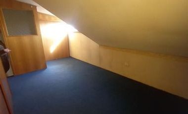 Se vende casa / comuna La Florida/ pasaje/dos pisos/rebajada