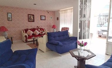 C153 Casa en venta 3 recámaras zona centrica, Morelia