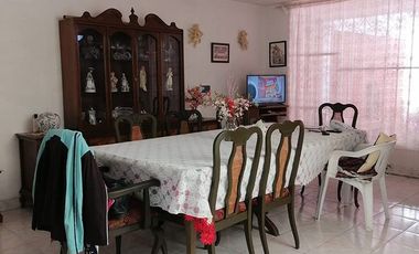C153 Casa en venta 3 recámaras zona centrica, Morelia
