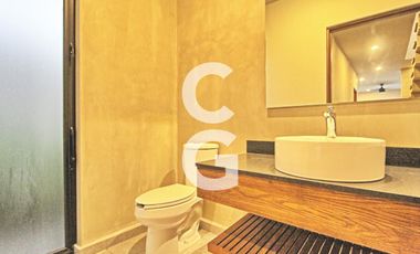 Casa en Venta en Cancun en Residencial Lagos del Sol con Alberca